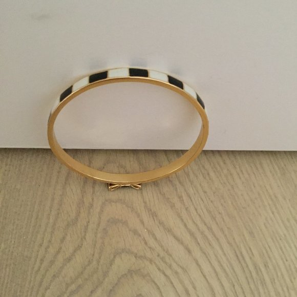NWOT Kate Spade Black & White Take a Bow Bracelet - Picture 4 of 6